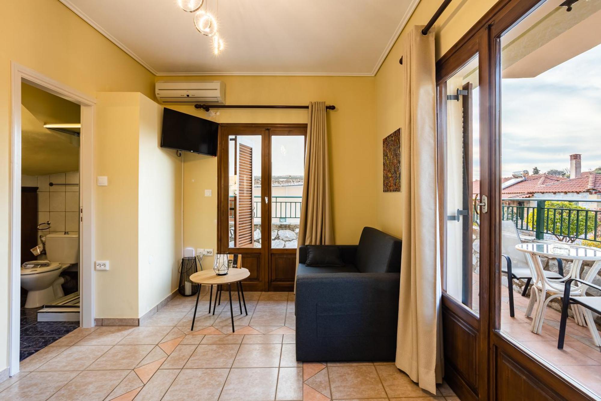 Stoupa Serene Nests - Spitiko Getaway Exterior foto
